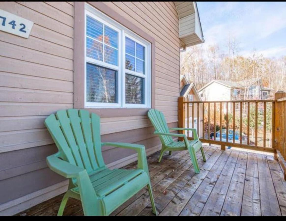 The Golf & Mountain View Retreat By Instant Suites Mont-Tremblant Dış mekan fotoğraf